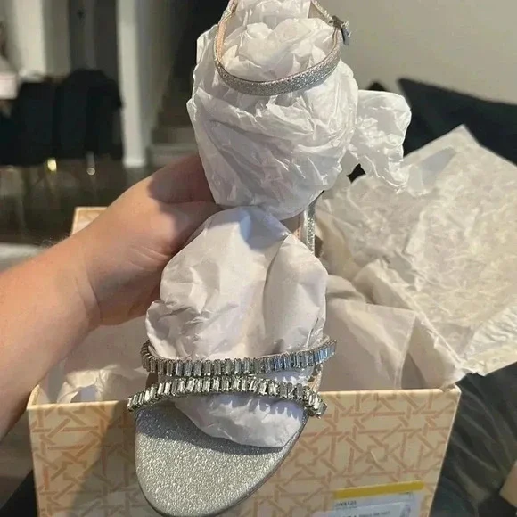 NWT JEWEL BADGLEY‎ MISCHKA JOANNE HEELS